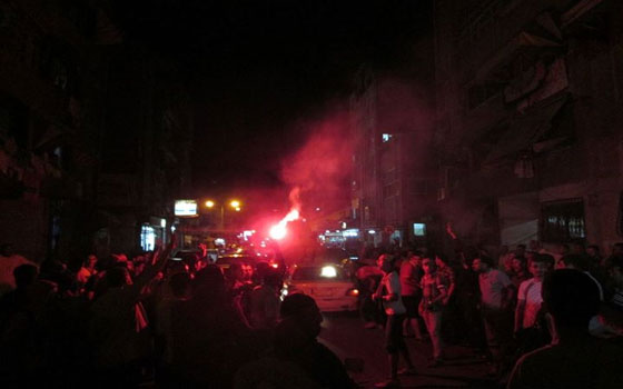   مصر اليوم - مسيرة بـ ''الشماريخ'' لـ ''أولتراس ربعاوي'' في بورسعيد