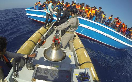   مصر اليوم - وصول 690 مهاجرًا غير شرعي الى صقلية و400 آخرون في طريقهم إليها