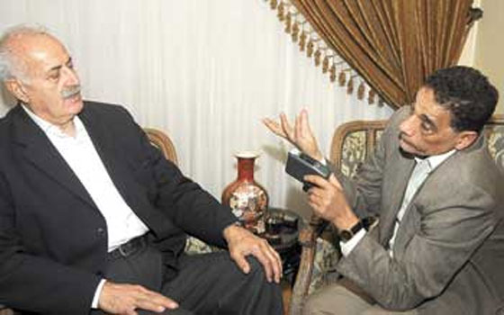   مصر اليوم - وزير الاقتصاد الأسبق يؤكّد أن ملامح برنامج السيسي الاقتصاديّ جيّدة وإيجابيّة