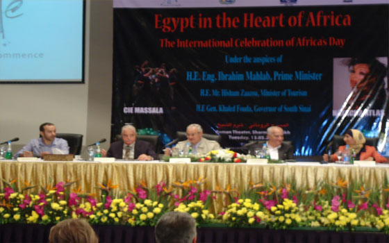   مصر اليوم - زعزوع يؤكّد أنّ 30 مليون زائر توافدوا إلى مصر خلال الـ3 أعوام الأخيرة