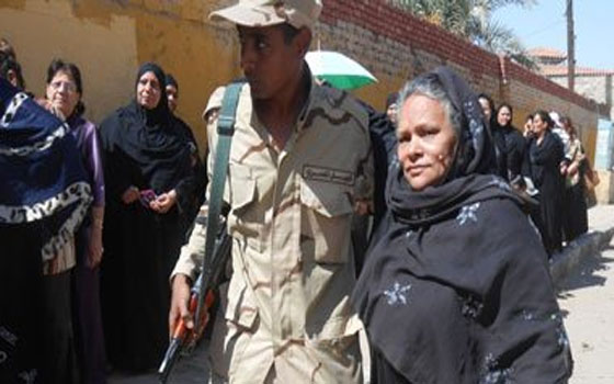   مصر اليوم - نسبة تصويّت الناخبيّن في سوهاج تقترب من  20%