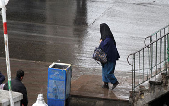 مصر اليوم - السيول تعيق طريق السخنة ومصفاة سولار شركة سوميد