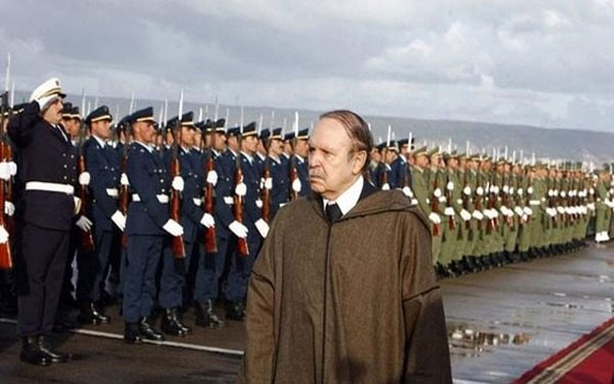   مصر اليوم - بوتفليقة يدعو إلى خريطة طريق لإعداد مراجعة الدُّستور ويُؤكِّد على محاربة الفساد والإرهاب