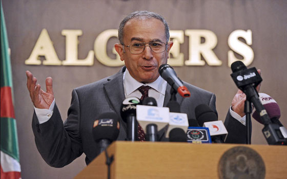 مصر اليوم - وزير الخارجيّة الجزائري يلتقي رئيس المجموعة الاقتصاديّة لغرب أفريقيّا