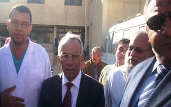   مصر اليوم - محافظة شمال سيناء يتفقَّد امتحانات الابتدائيَّة في بئرالعبد