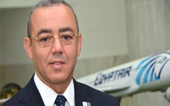   مصر اليوم - كمال يُكرّم العاملين المُتميزين في الشركة القابضة للمطارات