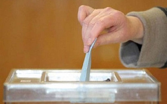   مصر اليوم - التنقيب عن الآثار يعطّل عمل لجنة كوم شقاو في سوهاج