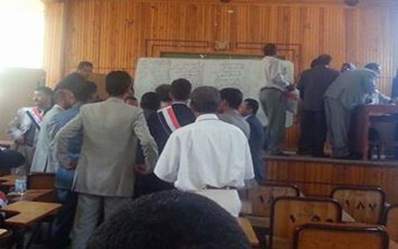   مصر اليوم - كلية التربية اليمنية تحتفل بتخرج دفعة من قسم اللغة الإنكليزية