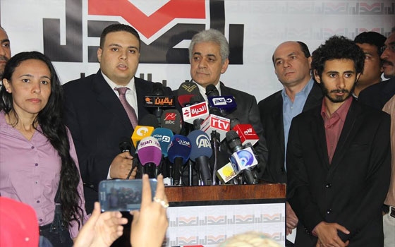   مصر اليوم - سلامة أستاذ النظم الانتخابية يؤكد أن الشعب المصري لن يرحم أي رئيس تخازل في تحقيق آماله