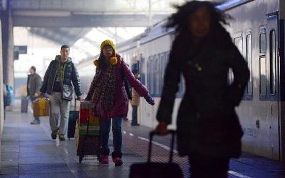   مصر اليوم - إصابة ستة أشخاص في هجوم بسكين داخل محطة قطارات في الصين