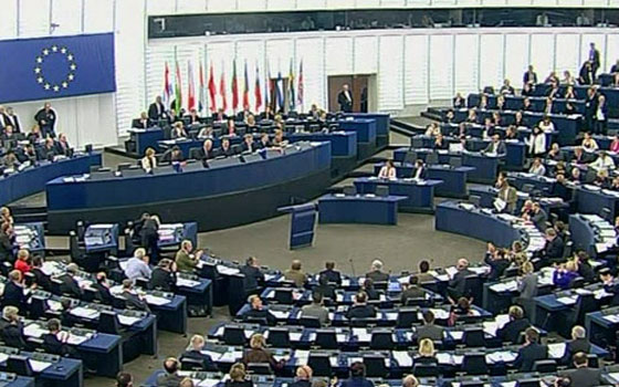   مصر اليوم - البرلمان الأوروبي يدرس دفع تعويض في حالة تأخر الطيارة