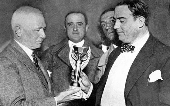 مصر اليوم - مونديال 2040: من جول ريميه إلى جوزف بلاتر العرس الكروي أصبح رسالة أجتماعية