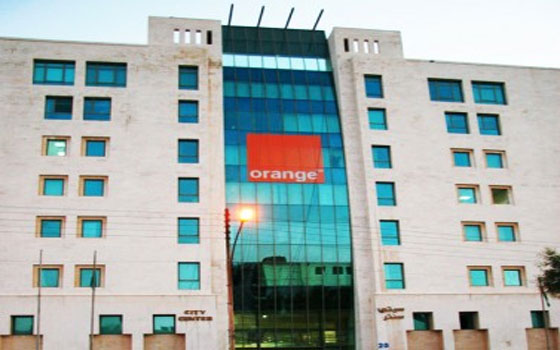 مصر اليوم - حرب استقبل وفد شركة أورانج الفرنسية في لبنان