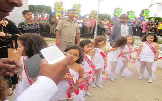   مصر اليوم - أطفال دمياط يحيون احتفالات المحافظة بعيدها القومي