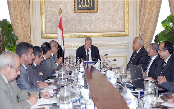   مصر اليوم - محلب يبحث مع مجموعةالخرافي تذليل العقبات التي تواجه نشاطها في مصر