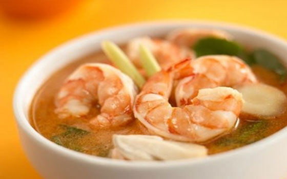   مصر اليوم - حساء الجمبرى بالصلصة الايطاليانو الباردة