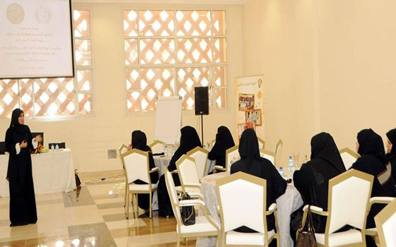   مصر اليوم - النسائي الإماراتي ينظم برنامجًا تدريبيًا لإدارة الأزمات