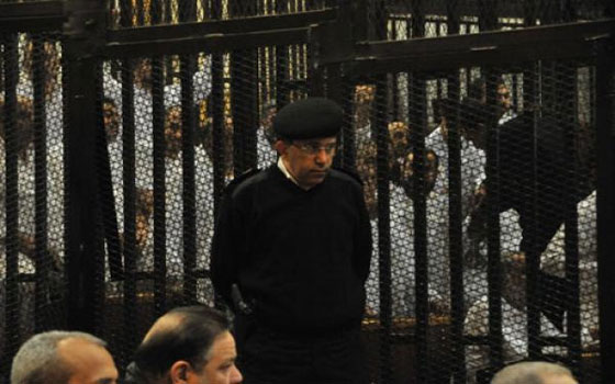   مصر اليوم - بدء محاكمة 119 من قيادات جماعة الإخوان في سوهاج
