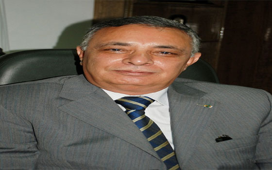   مصر اليوم - محافظُ سوهاج يتفقدُ سيّر الامتحانّات في مدارس دار السلام