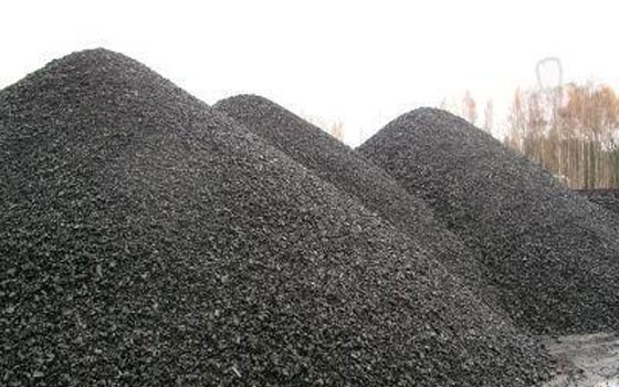   مصر اليوم - سفاجا تستقبل 27 ألف طنّ فحم من الكويت