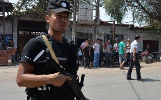   مصر اليوم - مدن صينية تكثف إجراءاتها الأمنية في مواجهة تزايد الأنشطة المسلحة