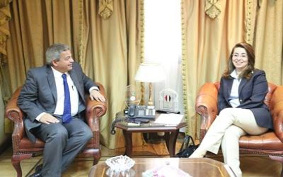   مصر اليوم - عبدالعزيز يلتقي وزيرة التضامن لبحث التعاون المُشترك