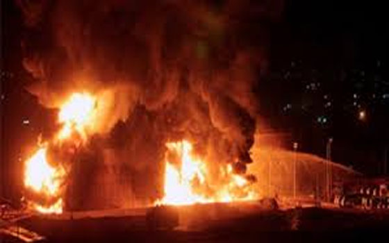 مصر اليوم - 3 انفجارات متتالية تهز مدينة العريش في شمال سيناء