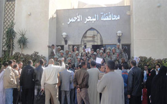   مصر اليوم - 17 ألف مغترب يسجلون أسماءهم في انتخابات الرئاسة في البحر الأحمر