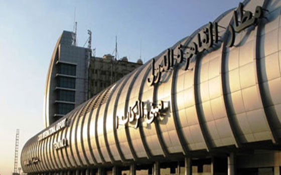   مصر اليوم - خسائر القابضة للطيران منذ الثورة قد تصل إلى 10 مليارات جنيه