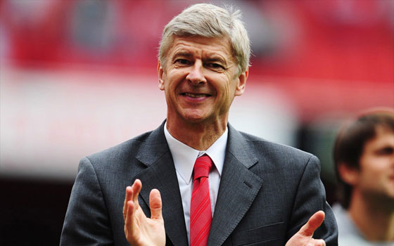 مصر اليوم - آرسين فينغر مستعد لضم فابريغاس مجددًا من برشلونة