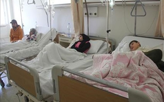   مصر اليوم - تسمم 5 أشخاص من أسرة واحدة في سوهاج