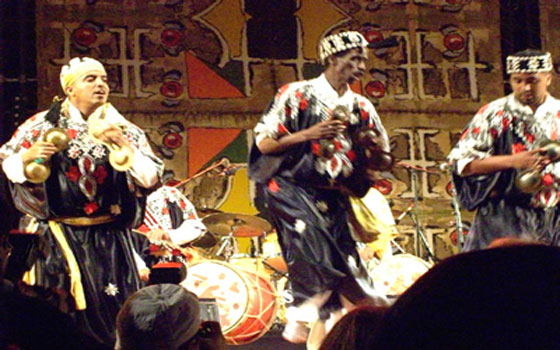   مصر اليوم - مهرجان كناوة وموسيقى العالم يحتفل بـإفريقيا