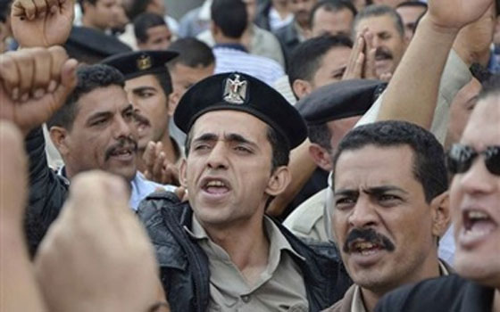   مصر اليوم - تواصل إضراب أمناء الشرطة في البحرالأحمر لليوم الرابع