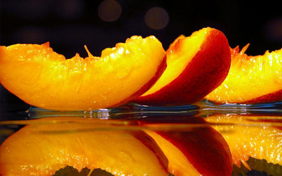   مصر اليوم - الخوخ و الزبيب علاجات طبيعية للإمساك