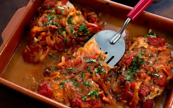   مصر اليوم - سمك صينية على الطريقة الدمياطى