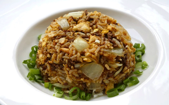   مصر اليوم - أرز مع اللحم المفروم والقرفة