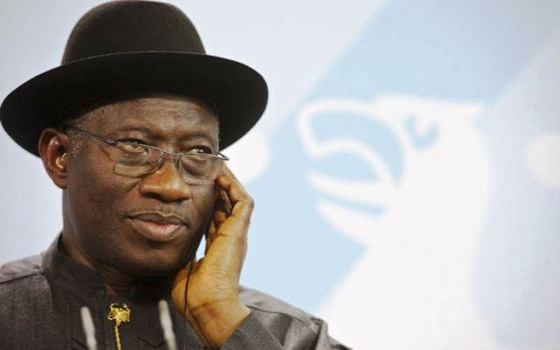   مصر اليوم - الرئيس النيجيري يعقد اجتماعًا لبحث مصير الفتيات المختطفات