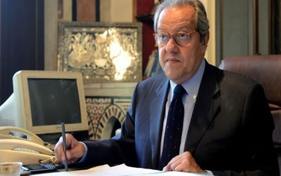   مصر اليوم - عبد النور: إعادة هيكلة شركات القطاع العام طرحها بالبورصة