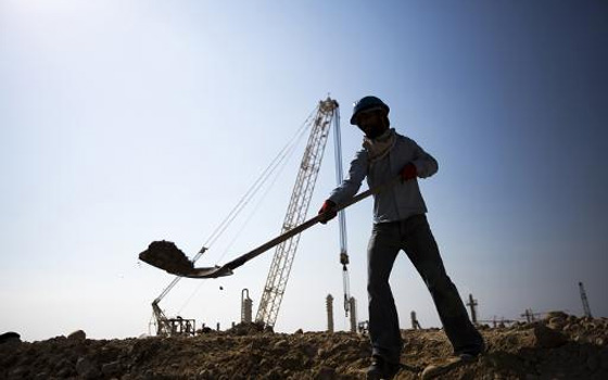   مصر اليوم - معرض للنفط في طهران يشكل أختبارًا لإيران والمستثمرين