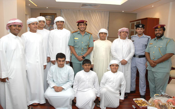   مصر اليوم - الشيخ أحمد بن ناصر يحاضر في كلية الإمارات حول الجرائم الإلكترونيَّة