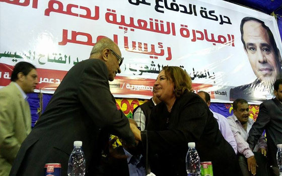   مصر اليوم - تهاني الجبالي تدعم السيّسي خلال مؤتمر جماهيّري في بورسعيّد