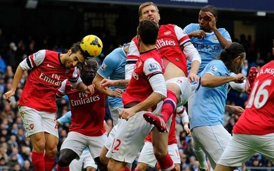   مصر اليوم - مانشيستر سيتي يحتفلُ بحصوله على بطولة الدوري الإنكليّزي في الإمارات