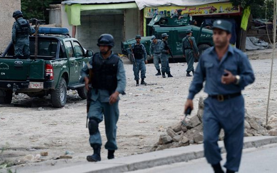   مصر اليوم - مقتل جندي أفغاني وإصابة 3 أشخاص بجروح في أنفجار عبوة ناسفة