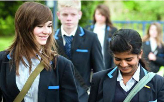 مصر اليوم - مدرسة بريطانية تفصل طالبتين تآمرتا على قتل معلمة