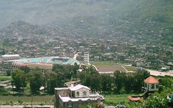   مصر اليوم - تكريم 400 شاب من المسرح الجامعي في محافظة إب