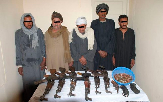   مصر اليوم - ضبط 3 أسلحة آلية خلال حملة أمنيّة في سوهاج