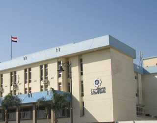 مصر اليوم - القوى السياسيَّة في السويس ترفض ضم السُخنة إلى العاصمة الكبرى