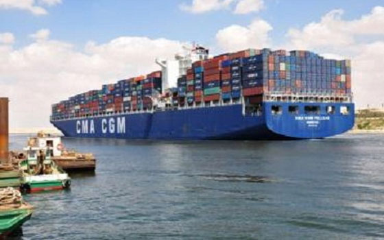   مصر اليوم - 49 سفينة عبرت المجرى الملاحي لقناة السويس