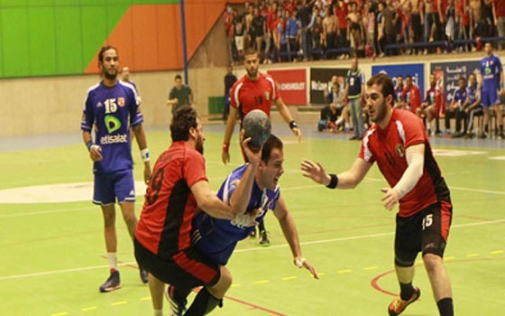 مصر اليوم - الأهلي يواجه سبورتنج السبت في نهائي كأس سوبر اليد