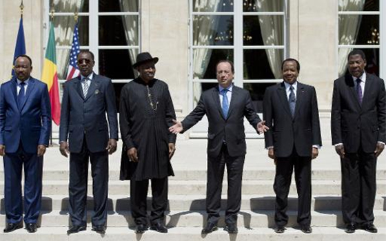   مصر اليوم - قمة باريس تعلن الحرب على بوكو حرام